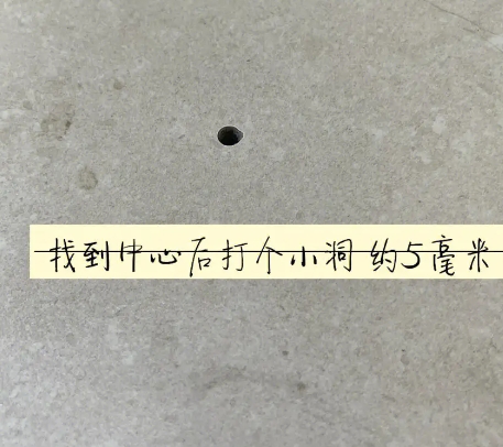锡林郭勒盟瓷砖空鼓维修公司专业解答在瓷砖铺贴过程中，如果砂料搅拌不均匀，将会带来以下问题